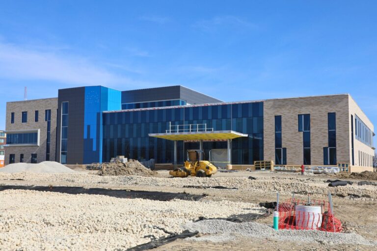 Skender Reaches Exterior Construction Milestone at Lurie Children’s New Schaumburg Outpatient Center